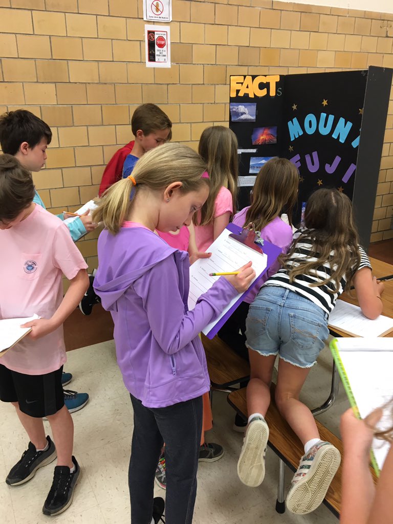 NiswanderNugget's tweet photo. Students share their volcano research. @MarylandMallar1 #EngageEquipEmpower https://t.co/tb6fTyASrX
