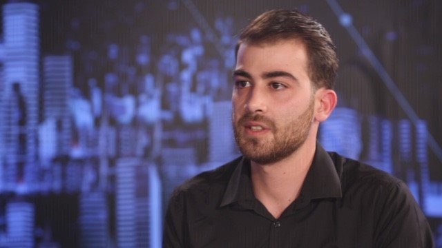 thestartmtv's tweet photo. موريس يُحاور مؤسِّسَي Revotonix وسيم الحريري وعبّاس صيداوي حول إبتكار "الروبوت" Felix
#TheStart https://t.co/sIBdZICcNk