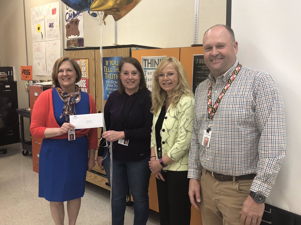 FCPSCTE's tweet photo. Congratulations Gretchen Martin for being selected as one of this year’s Outstanding High School CTE Teacher of the Year! Continue to do great things for your students, school, #FCPSCTE, and @FCPSMaryland. @FCPS_MHSKnights https://t.co/xpxREKp4Vw