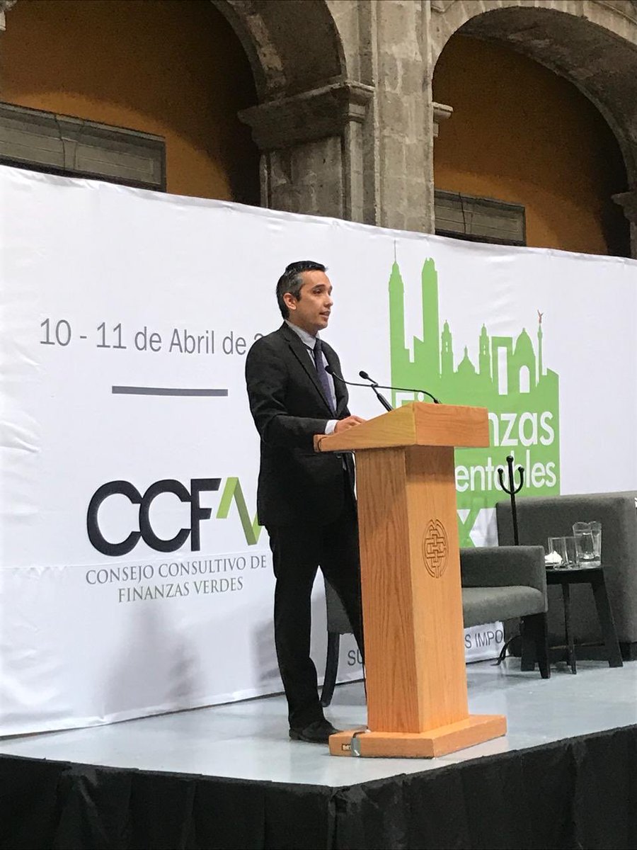 JulianVegaEY's tweet photo. It was an honor to share the results of our #ESG investor survey to more than 500 participants during the most important #sustainablefinance event in México. Great work to all my colleagues from the #GreenFinance Council https://t.co/12MRka0EaP #sustainableImpact #FSMX19 https://t.co/Uv38SQO0PO