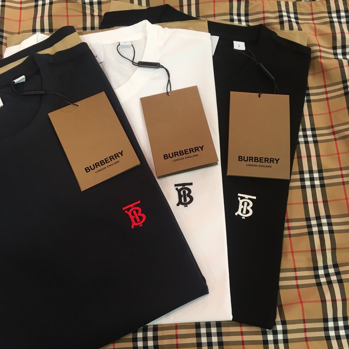 thomas burberry label