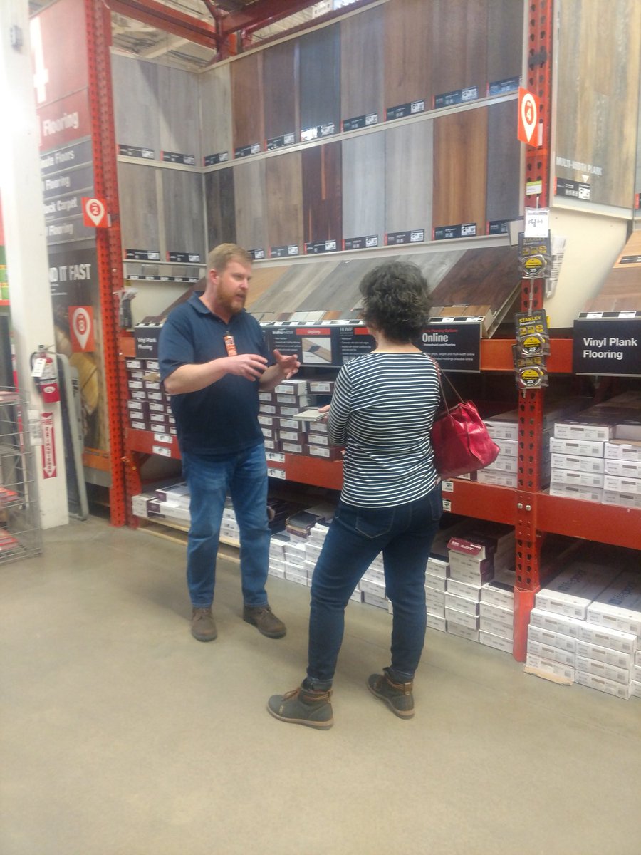 RomanoffAVL's tweet photo. Sometimes you have to take their share too if they are busy and need help. #TakeYoureShare23 #Romanoffeast #RomanoffReno @RomanoffAVL @THDJohn91 @JerryKedzie https://t.co/uGlZIweIAk