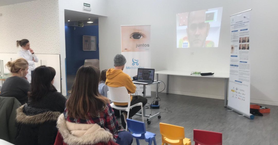 CryptoDomAlts's tweet photo. El programa #bbMiradas Forma a familias de la escuela infantil Pequeño Cid  @Aytoburgos Se ha realizado una demostración del sistema eye tracker que se utiliza en el #HUBU  El proyecto ha cumplido ya 3 años demostrando ser una valiosa herramienta para la detección #TEA https://t.co/qXPY2eAEoZ