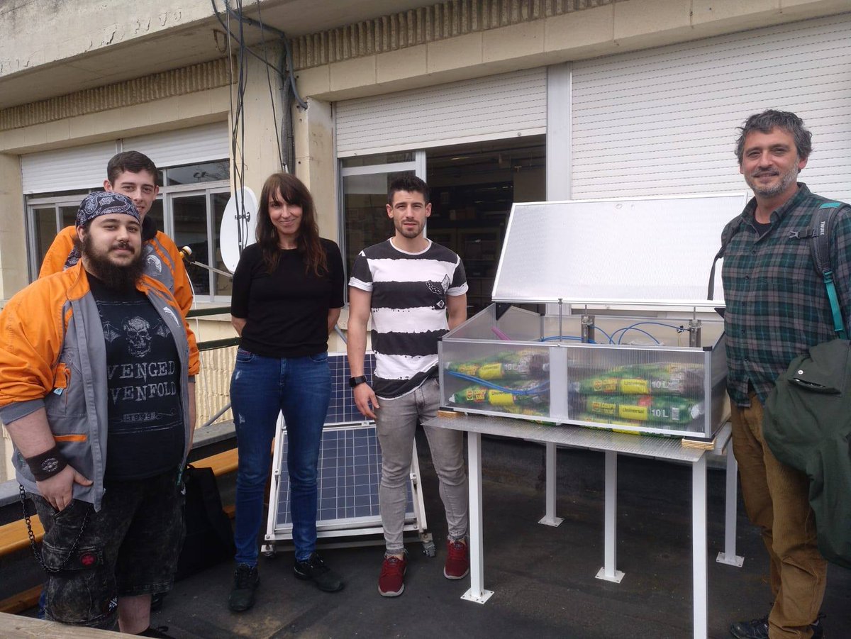 ST3_Mendizabala's tweet photo. 🌳Sustraiak Habitat Design🌳
Colaboramos con @MendizabalaFP desarrollando un sistema de control  automatizado para invernaderos basado en SW y HW libre. V1.0  funcionando!
https://t.co/G7k5l4d5FO
@ikaslanaraba #ethazi https://t.co/504cTf1UWy