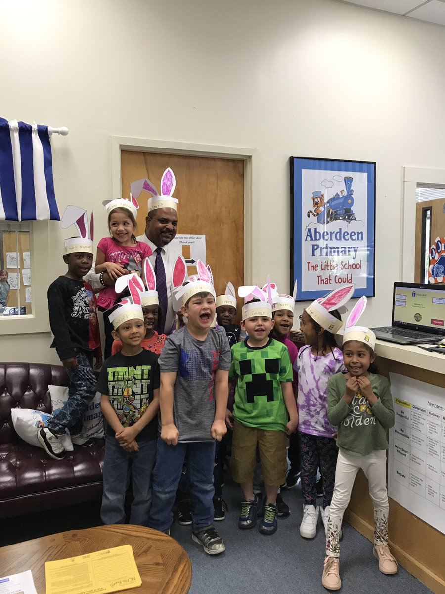 Swalkitout's tweet photo. APS Easter 🐰 https://t.co/675kqoVX6I