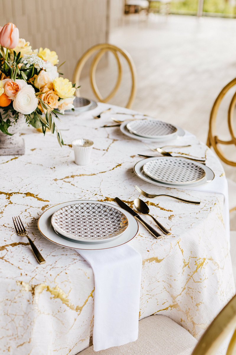 emsky87's tweet image. 🚨SALE ALERT🚨  @Event_Haus is offering a 30% discount on all specialty linens for new orders placed in July &amp;amp; August.
*offer only applies to in stock specialty linens.  Use offer code ‘Hot30’
#specialtylinens #promo #charlestonwedding #summerwedding #eventprofs #fridayfeeling