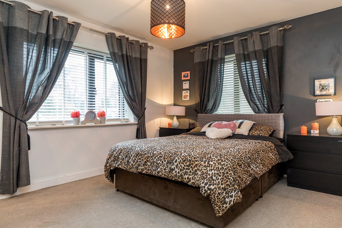 #newtomarket THE PROPERTY SHOP invites you to view 69 Phibblestown House #Clonee #Dublin15 this weekend! #2bed #groundfloor #apartment #showhouse  #firsttimebuyer #investor #propertyladder  #location myhome.ie/4325963 <a href="/myhomeproperty/">MyHome</a> Early viewing advised call 018260999 now