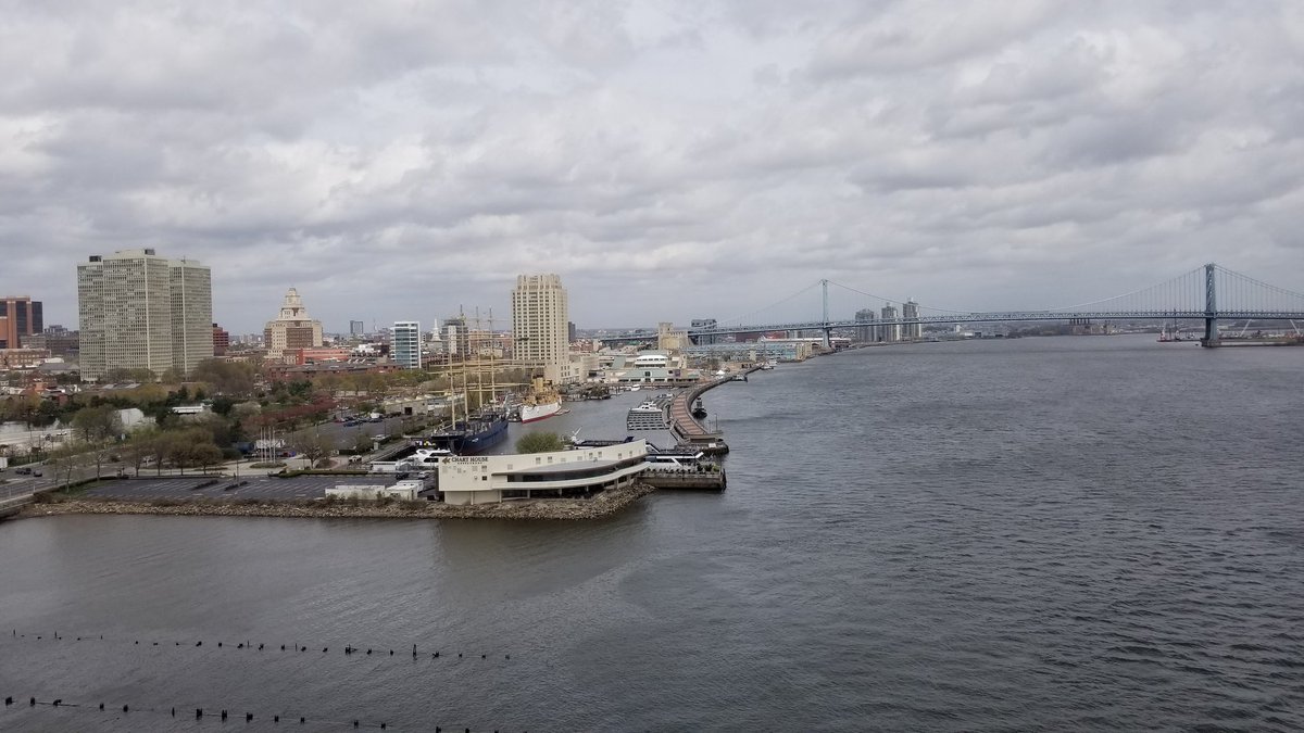 GoShelf_Systems's tweet photo. Beautiful day in Philly!! #Philadelphia #contractor #designer #tile #homedeco #goshelf #cornershelves #floatingshelves #bathroom #showershelf #tileshelf https://t.co/q8b8MmhX7z