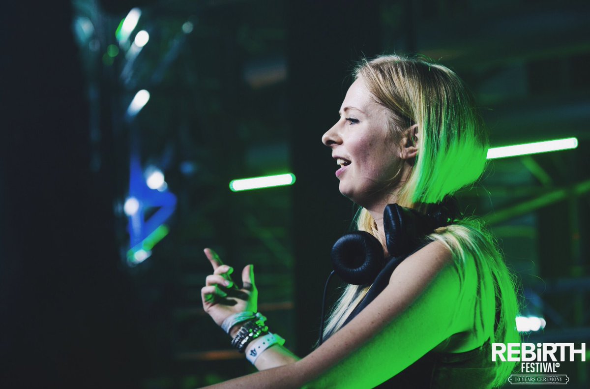 RETWEET IF YOU’RE READY FOR THE FESTIVAL SEASON 😍

#deetox #deetoxnl #new #reborn #ontheedge #revival #fallen #hardstyle #festival #rebirth #rebirthfestival #festival #raw #music #dj #djane #producer #female #summer