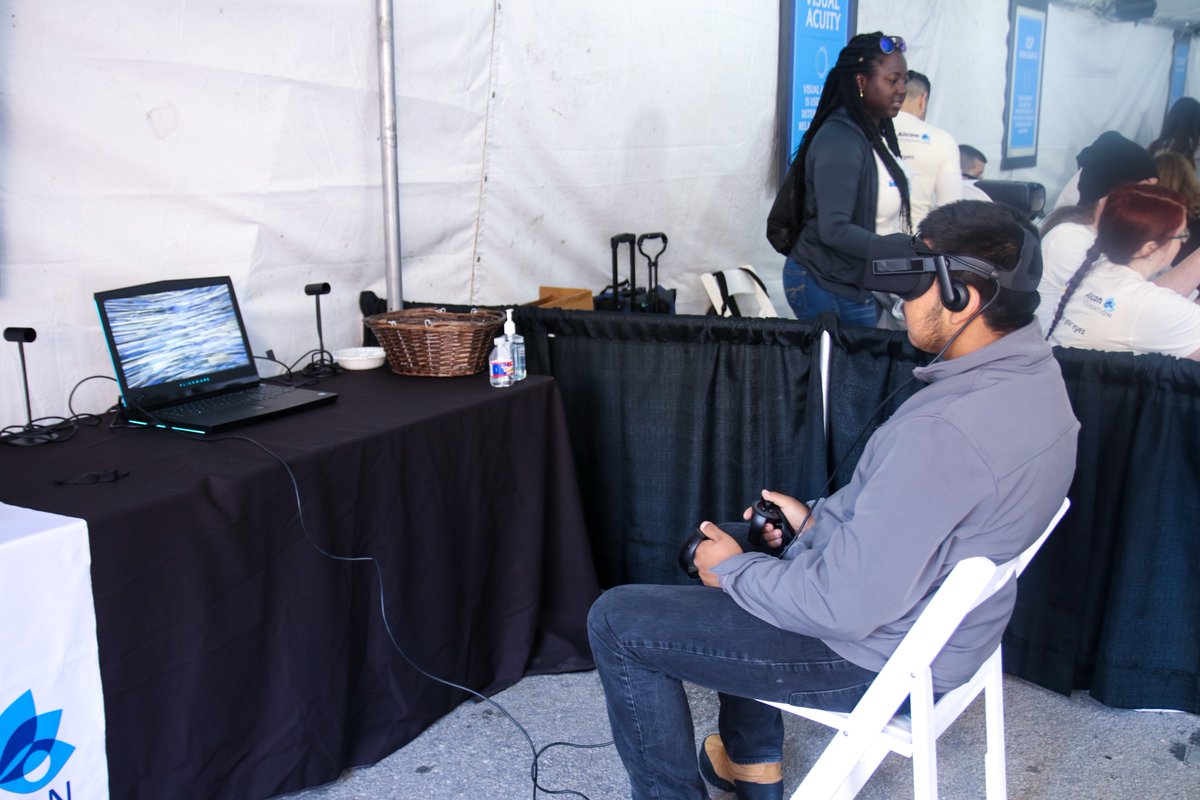 mainstreetarts's tweet photo. Heading to day two of #MainSt2019? Today only, you can stop by the Alcon Foundation tent on 5th & Main for a FREE eye health screening from on-site eye care professionals! π #ExperienceMainSt #AlconInAction https://t.co/VMvunzoY9r