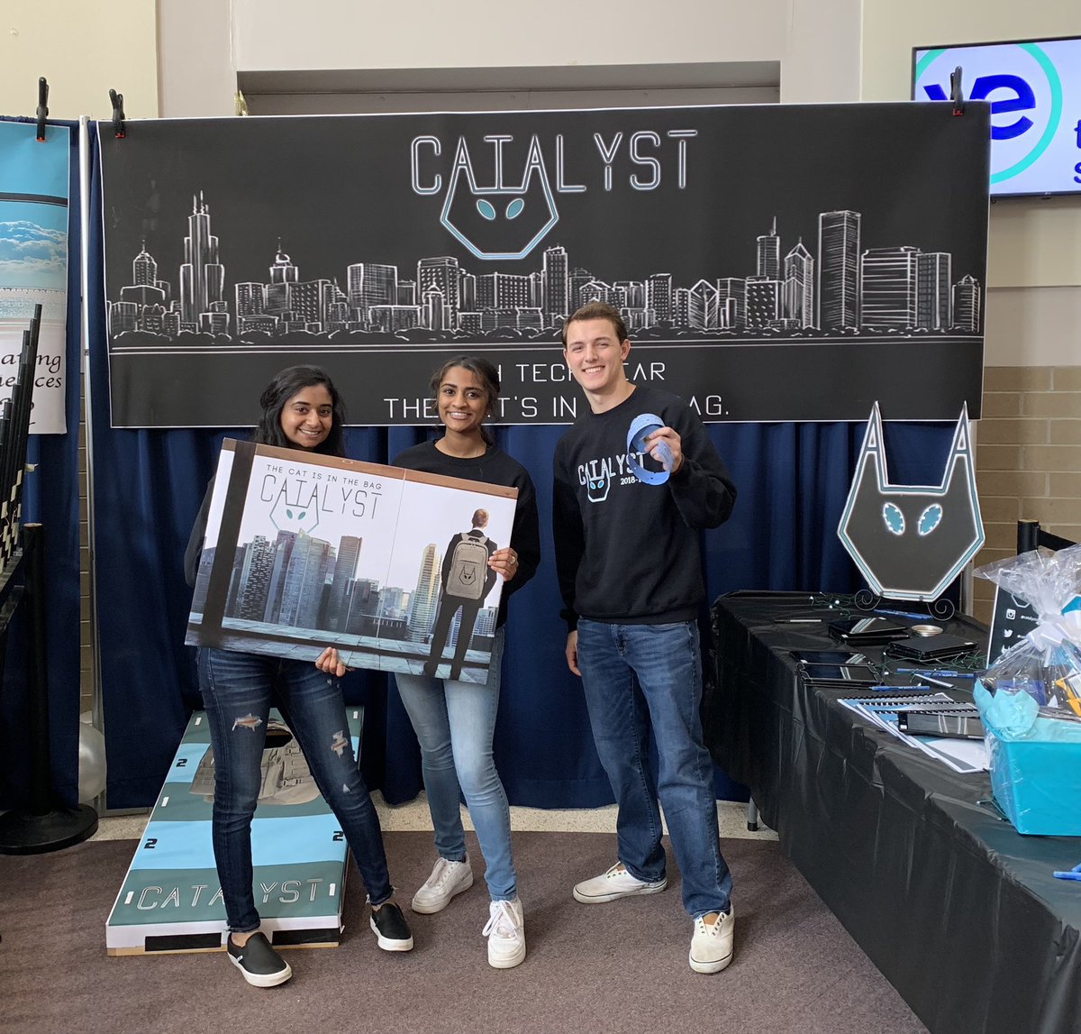 catalystvei's tweet image. Come shop at Catalyst and get a high tech backpack #neuquavei