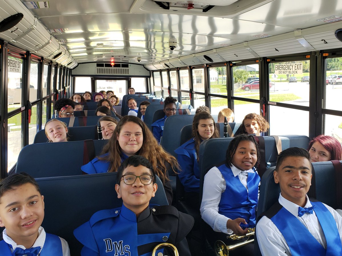 Cahillmomof6's tweet photo. Band students are loaded and we are on our way to MPA! @DMS_CHARGERS @inge_rick #ChargerPride #DMSisWhereItsAt #DMSChargerBand2019 #SuperSTARS #SupportTheArts https://t.co/0zKT72y0T5