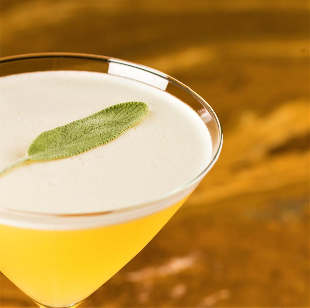 Tonight sounds like the perfect night for some cocktails at our bar. 

Join us this weekend: goo.gl/5Va2yy