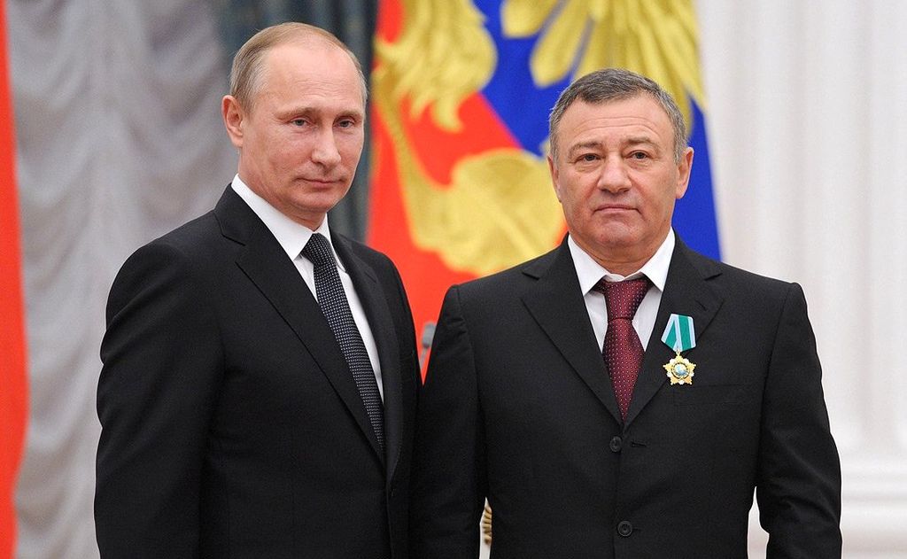 KYC360's tweet photo. Arrival of Putin’s judo partner squeezed #Shell out of #LNG project #sanctions #Gazprom #oilandgas #ArkadyRotenberg #Putin https://t.co/BuvHiOGn6S https://t.co/mLwtTbrPwP