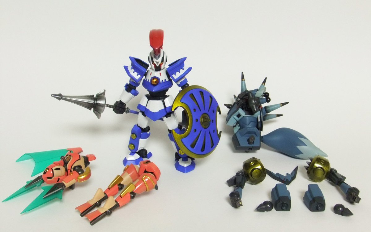 HID_pmx003theo's tweet photo. 再販記念再貼り!
AHKKオービス
Σオービスの存在をバンから知らされた北島店長が「アキレス・ハンター・クノイチを用いた合体試験機」という脳内設定で製作したアーマーフレーム。沙希が客とのバトルに時々使用する。
#LBXV2 https://t.co/wQvhwimcrp