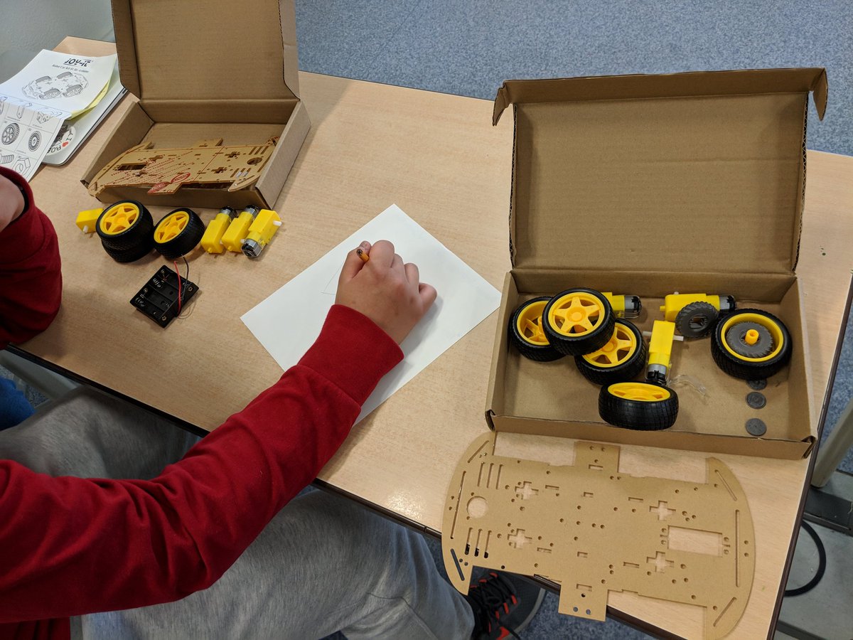 VafaAnderson's tweet image. Prepping for the next #robotics competition. Have several new recruits to the team who are keen to learn how to design, build and code their robot. Got some new kits we are going to use with the #arduinos and add some sensors. #arduinoday #Competition