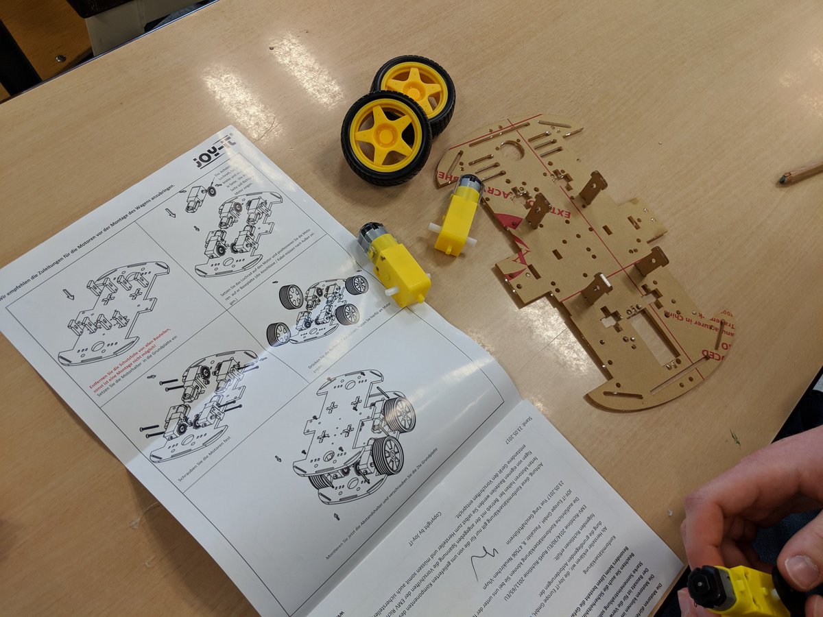 VafaAnderson's tweet image. Prepping for the next #robotics competition. Have several new recruits to the team who are keen to learn how to design, build and code their robot. Got some new kits we are going to use with the #arduinos and add some sensors. #arduinoday #Competition