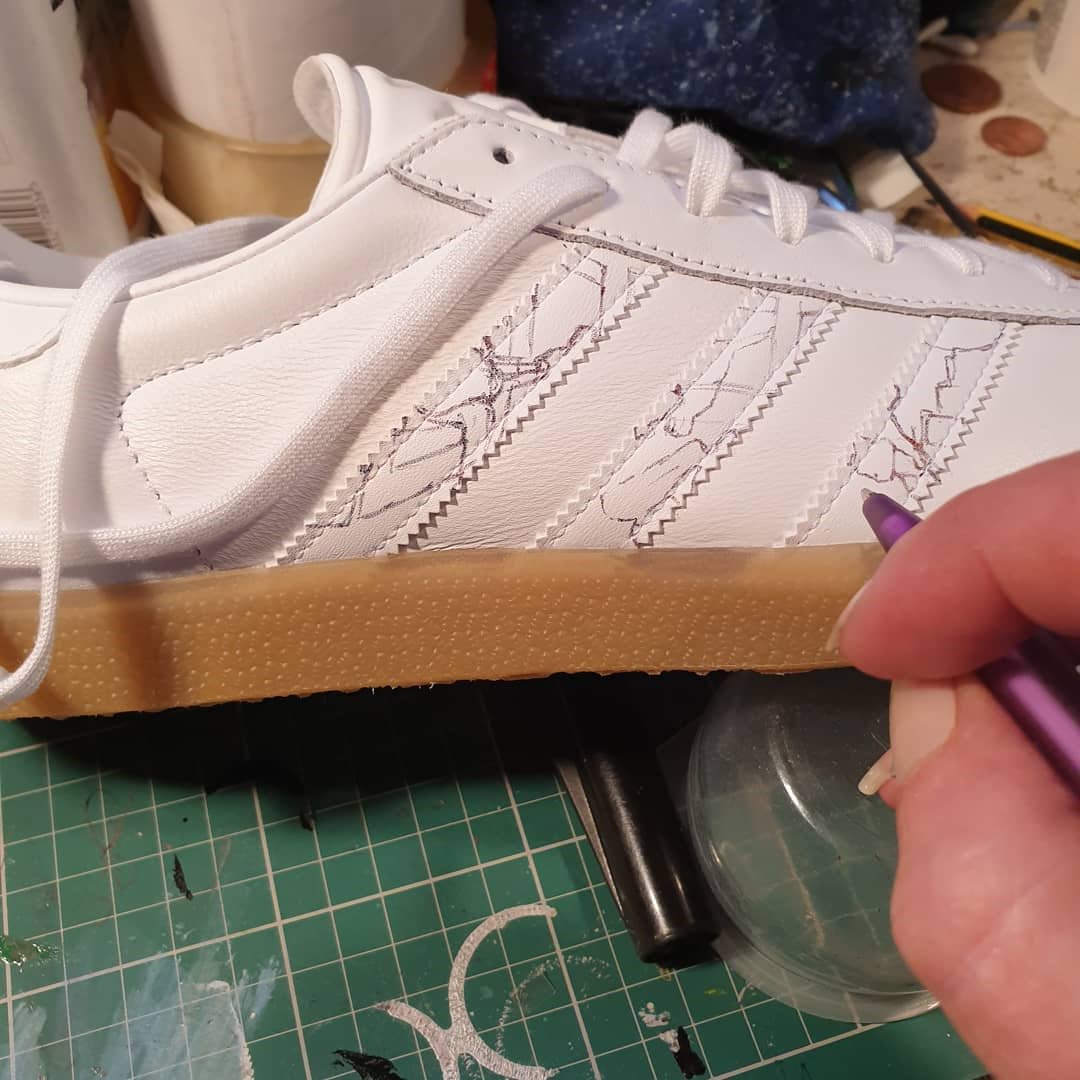 adidas oasis trainers