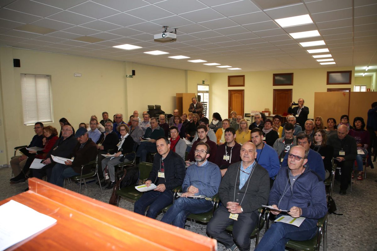 PessebreDeFals's tweet photo. Avui els nostres directors artístics han estat presents a l'Assemblea de l'@pessebresvivent a Linyola. Moltes gracies per la rebuda @pessebrelinyola!💕
•
•
#pessebrevivent #pessebres #acpvc #associacionisme #pessebreviventdelinyola #pessebreviventdelbages https://t.co/cvVMqMXj68
