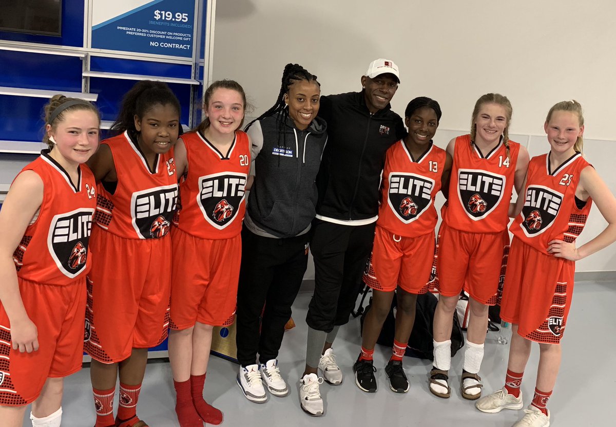 PaulHarrison40's tweet photo. Great first win with @driven_elite and Coach @Donald_Driver80 Nice job ladies! https://t.co/CP3UU5t1lU