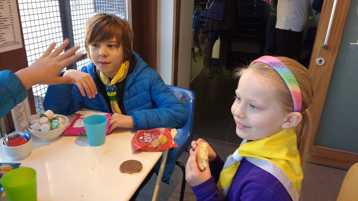 124 people turned out today to clean up 3 miles of river.  Thanks to everyone that helped <a href="/870Sqn/">870 (Dreghorn) Sqn</a>, @gavincorbett, Geocachers and the #recycling kings and queens from 100th Pentland cubs.  We all appreciated lunch donated from our local supermarkets <a href="/sainsburys/">Sainsbury's</a> and <a href="/asda/">Asda</a>