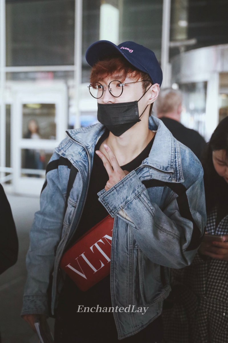 EnchantedLay's tweet image. #lay #layzhang JFK🛬️