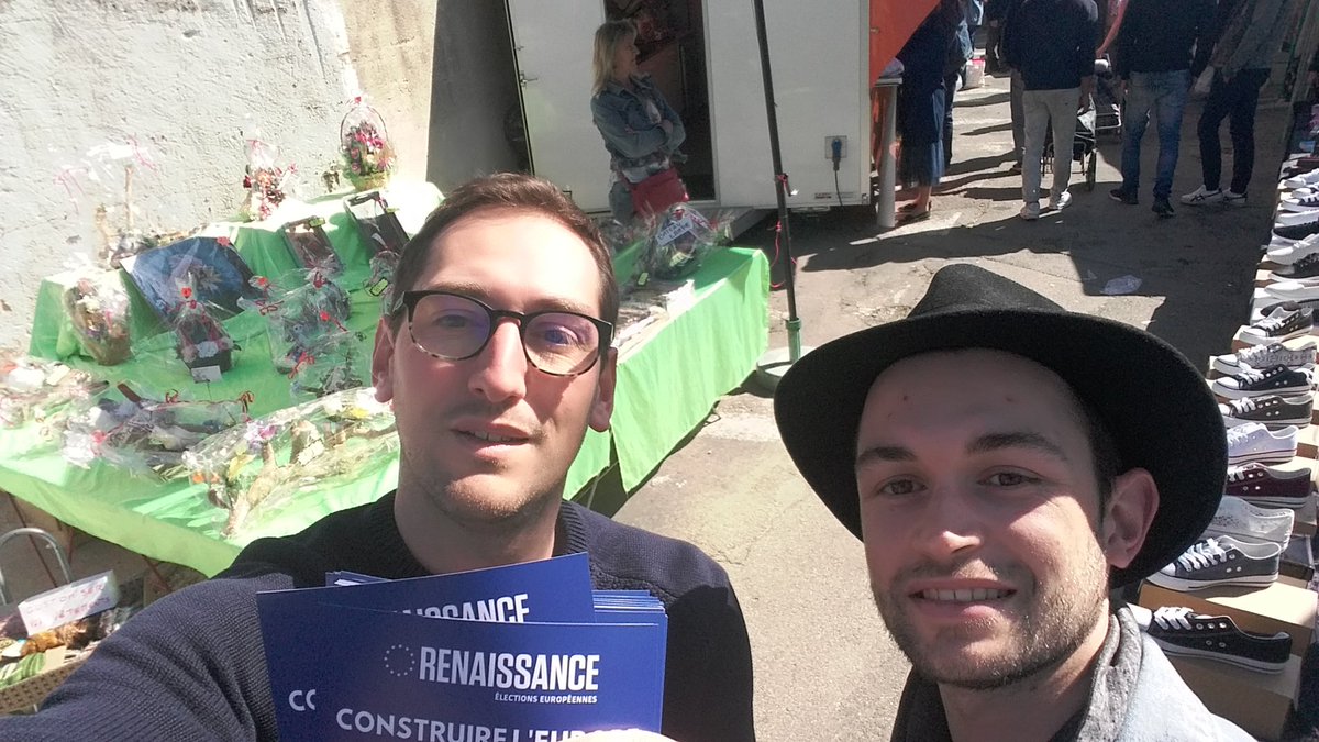 SalonEnMarche's tweet photo. Week-end de tractage des équipes #LaRem sur les marchés de #SalondeProvence et #pelissanne pour soutenir la liste @renaissance_ue !

#Renaissance #larepubliqueenmarche #LaREM13 #Europe #Européennes #européennes2019 https://t.co/CGUinBUoY5