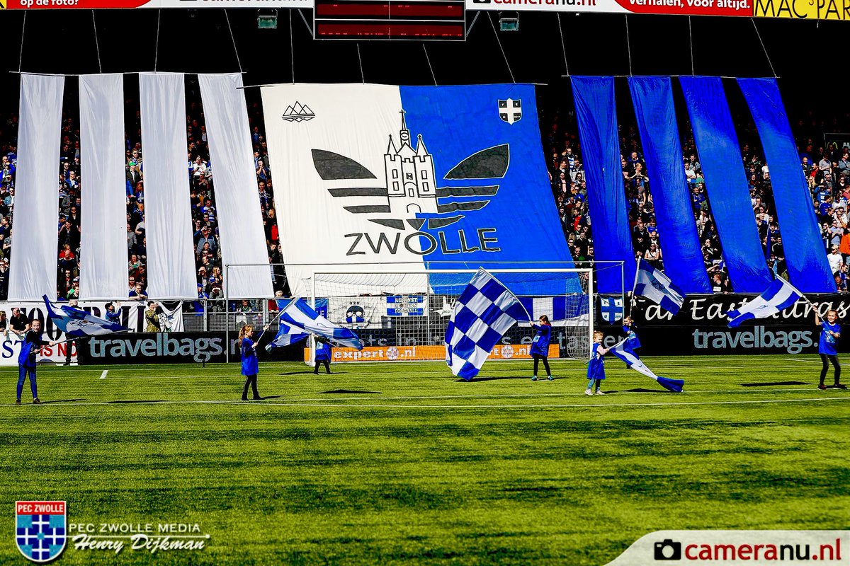 FEUZWOLLE's tweet photo. ZWOLLE SPEZIAL⚪️🔵

#pecemm #feuzwolle https://t.co/4aabTjADIw