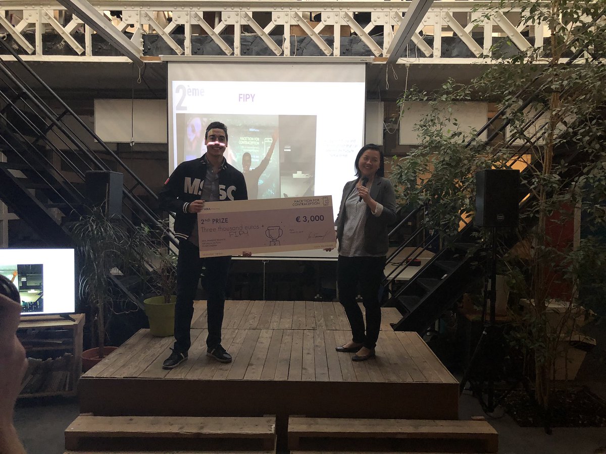 BeMyAppFR's tweet image. The 2nd price goes to #FIPY! Congratulations 🍾 ! Great effort🥈! 3,000€! #HackContraception #hackathon