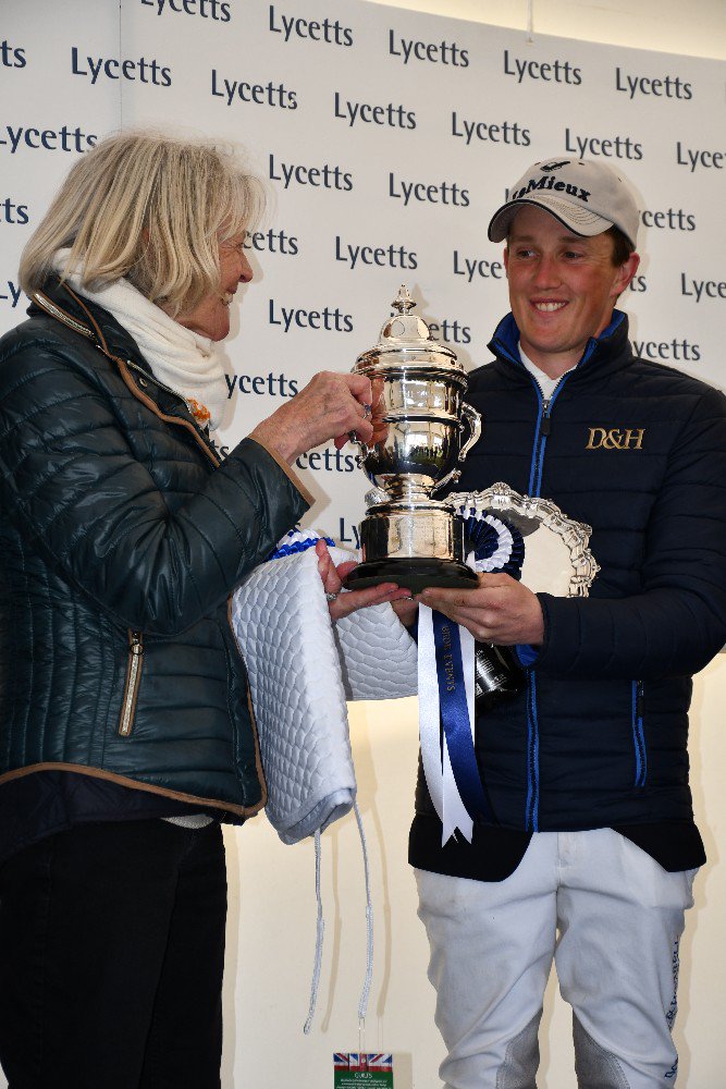 bedeevents's tweet photo. Congratulations to our Lycetts Equine & Rural Insurance Brokers Grantham Cup Winner of Belton International Horse Trials of 2019 Tom McEwen
on Figaro Van Het Broekxhof
@TomMcEwen1
#BeltonHT https://t.co/o1Ck69q8Un
