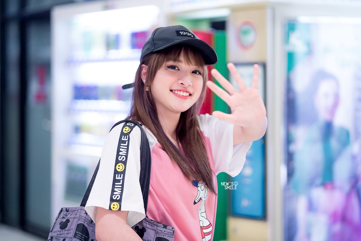 newssmile_cy's tweet image. Good Night ❤️🌠
#NewBNK48 #BNK48
