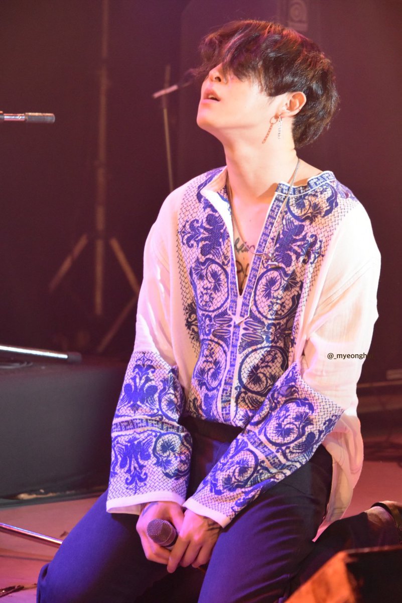 achqnp0's tweet photo. 20190330 大阪 1部
south club live tour LIVE AGAIN
#southclub #liveagain #osaka #1part
#사우스클럽 #일본 #오사카 #1부 https://t.co/9VaFvFWLrZ