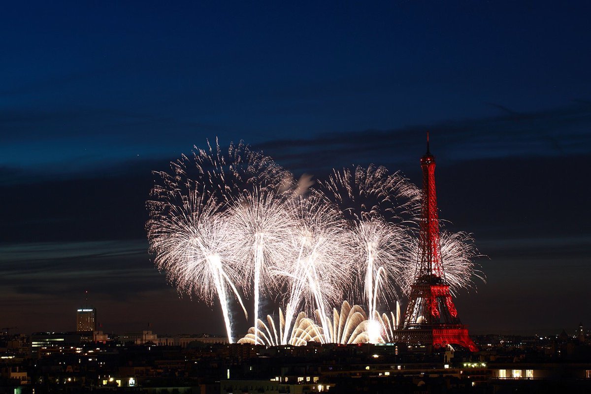 LaTourEiffel's tweet image. 🇫🇷 J’ai 130 ans et toujours pas d’#Emoji à mon effigie 💁🏻‍♀️
RT si vous aussi, vous trouvez ça injuste !

🇬🇧 I&apos;m 130 years old, but still have no emoji 💁🏻‍♀️
RT if you also think that it&apos;s unfair !
#EmojiTourEiffel #EiffelTowerEmoji 
#EiffelTowerDay #Eiffel130
📸 @ptrenard