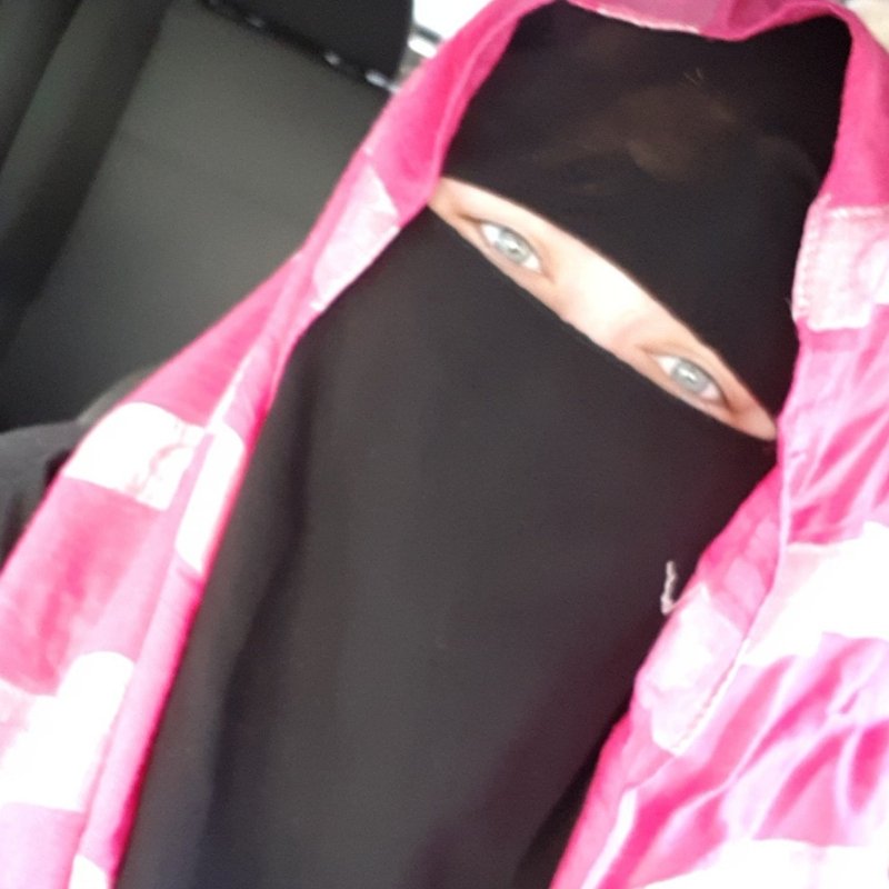 stonewalluk's tweet photo. “People often ask me if it’s hard to be Muslim and trans. In actual fact, I see no clashes between my religion and my gender identity whatsoever." - Ezra, supporter. Read the full #TDOV message https://t.co/WINRoEP1Ia #TransDayOfVisibility #withtheT https://t.co/NHI1ovdamY