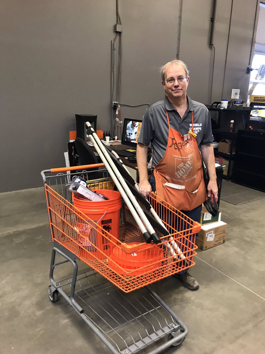FergusonShalyn's tweet photo. Rodger in flooring stoped $841 dollars from rolling out of 0415 this morning. Thank you for keep a vigilant eye out for random carts!!!! #WeAreTheCreek #0415rocks @mosesjedTHD @SpecialtyDS0415 @ianshelton89 @RussellTomlins7 @CBoswellHD https://t.co/p7gqvV003A