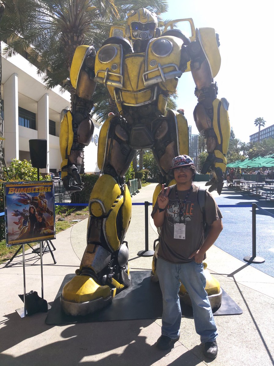 ryanvlu's tweet photo. #FindBumblebee https://t.co/7Mnn71LoVq