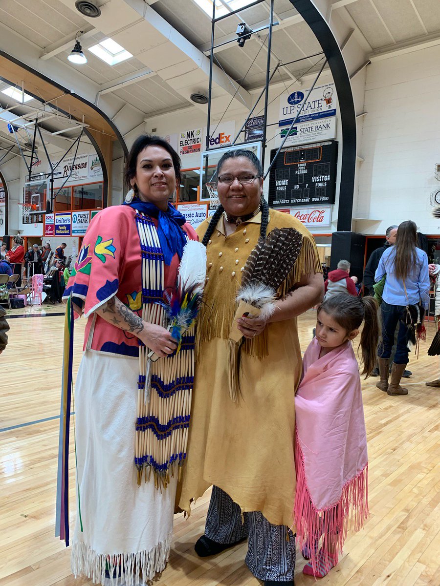 jenkeshick's tweet photo. Me and my friend Alicia dancing at the Pow Wow, me wearing my aunts regalia n her wearing my moms, felt honored, scared (had not danced in 25 years), and proud !! https://t.co/1AUL9kJcY3