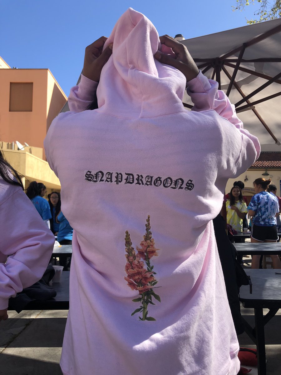 TheTechInteract's tweet photo. Appreciation tweet for those hoodies... https://t.co/kjQbFEn1ao