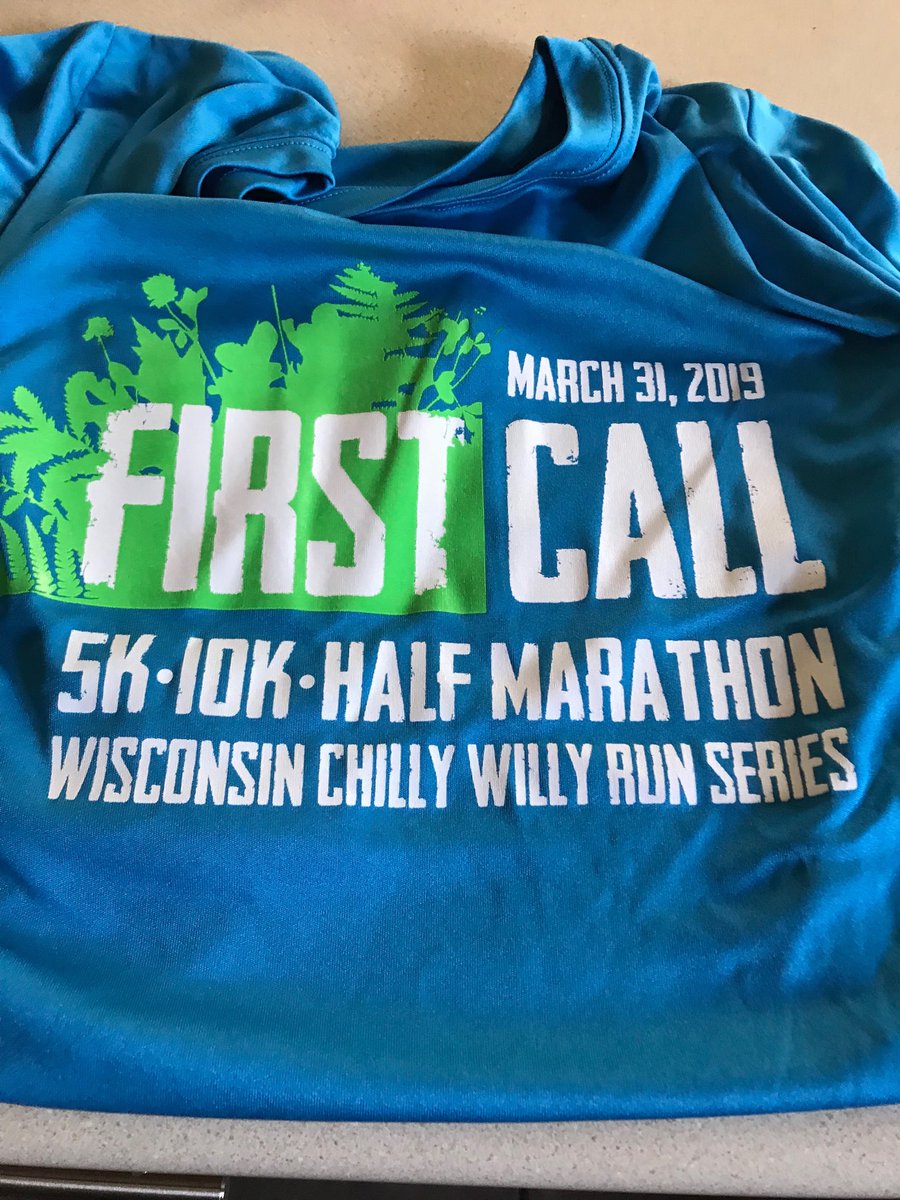 bauman262's tweet photo. With the emphasis on CHILLY ... 33 degrees at the finish line. Well-organized race along a former railroad route. https://t.co/3SH9DqebKE