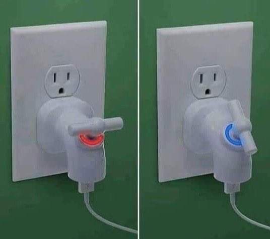 - No voy a comprar más pelotudeces.
- Yo al rato
