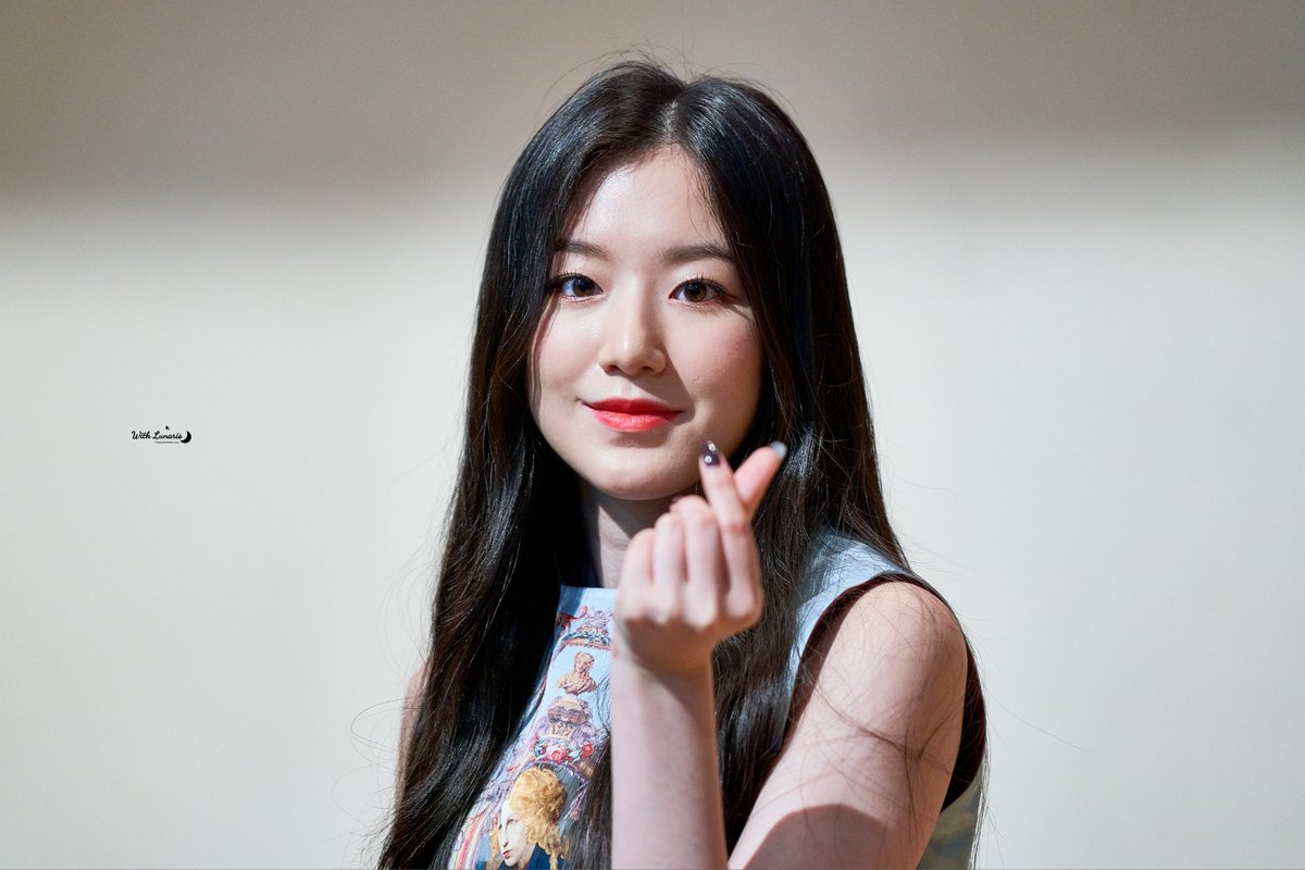 With_Lunaris's tweet photo. 180609 (G)I-DLE FS - Shuhua -
#여자아이들 #G_I_DLE #슈화 #SHUHUA
#AprilFools https://t.co/o1S0GcLzvB