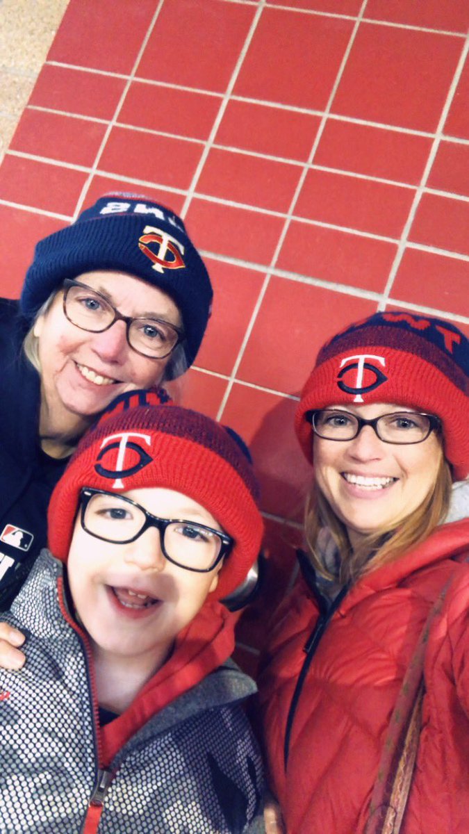 Our first twins game of the season!! #twinspic