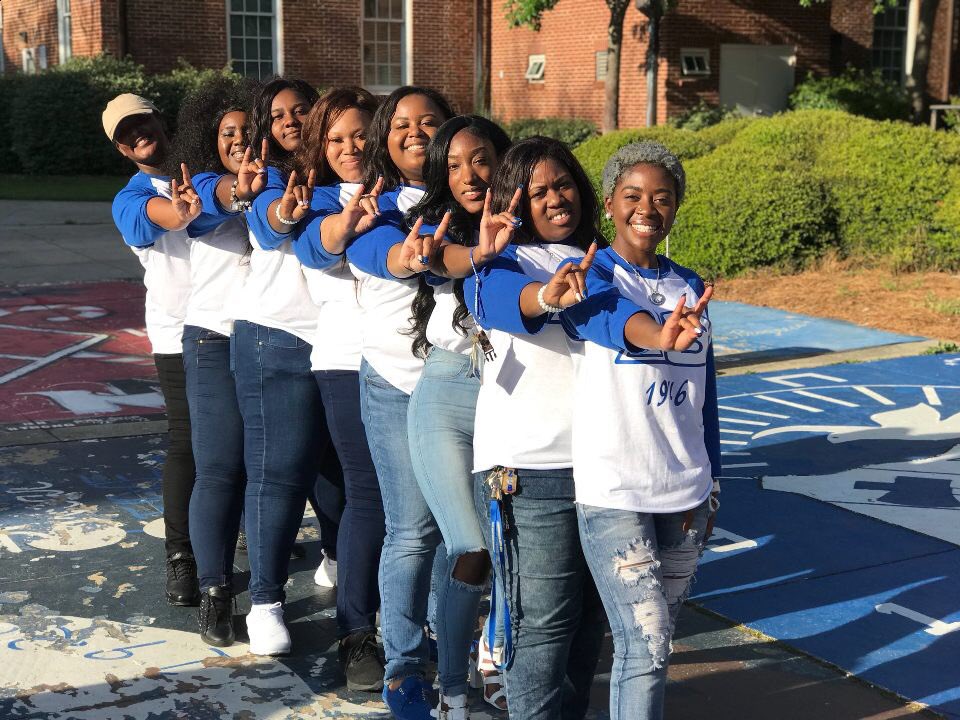 KDdaBabe's tweet image. 1 Year Down &amp;amp; a lifetime to go w/ my LSs 💙🕊 Happy Zetaversary T.8.N.E.O.F. ! #DeltaBeta