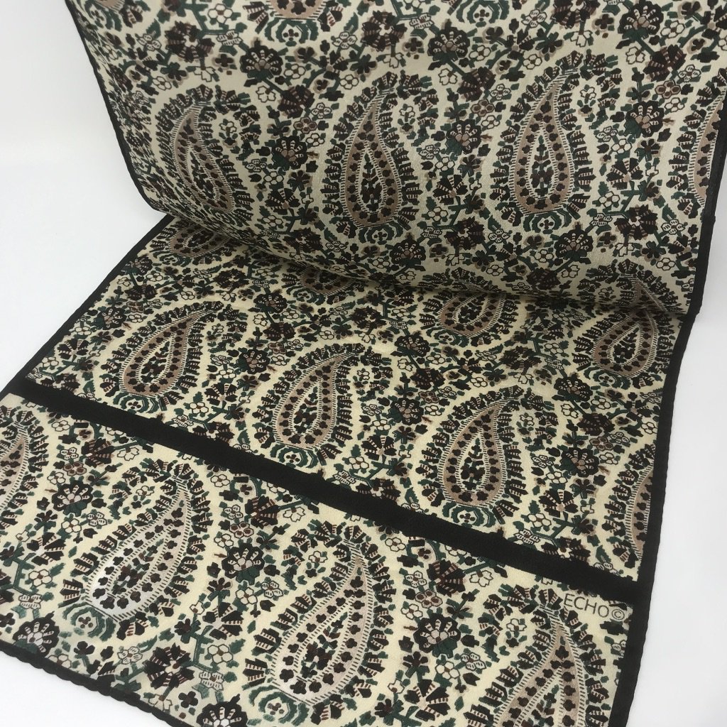 ScarfSherpa's tweet photo. Just added. Vintage Paisley Silk Scarf by @econy find it here https://t.co/PjMNBBg4XT
#scarves #silkscarf #vintage #paisley #ottomon #designer #fashionblogger #streetstyle #streetfashion #bohochic #bohostyle #echony #boho #bohochic #classic #fashionaccessories #echoscarves https://t.co/oO4yfQoi5d