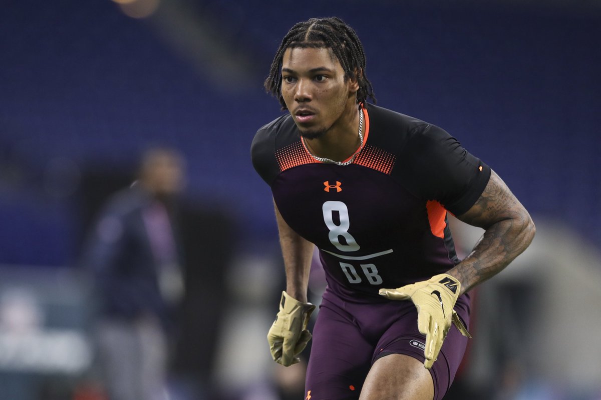 seanbunting_'s tweet photo. 0 star recruit, 0 D1 offers on national signing day, didn’t sign to play anywhere on signing day, grayshirt offer in March... enrolled at CMU in January of 2016... 3 years later, 2019 NFL Draft Prospect. Never stop believing and chasing your dream. You control your own destiny 🙏🏽 https://t.co/R8chIwmC32