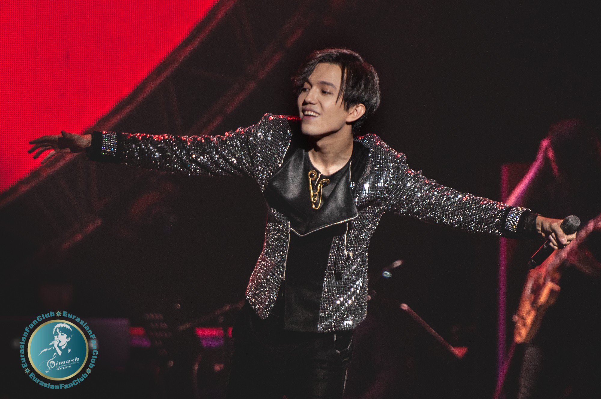 Маган певец биография. Маган песни. Маган песни. Маган певец. Димаш кудайбергенов.