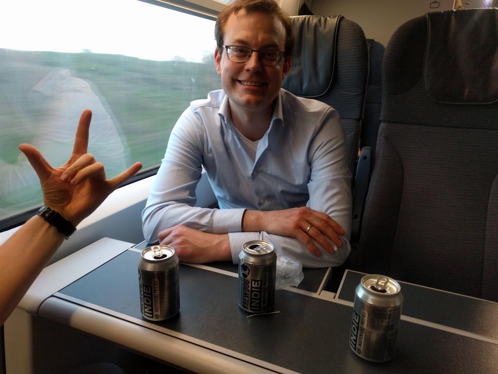 skipperTux's tweet photo. Going PepsiCo, and already showed our Smart-glasses in the train. #picaviontour #brewdog https://t.co/kwVUih33Cx