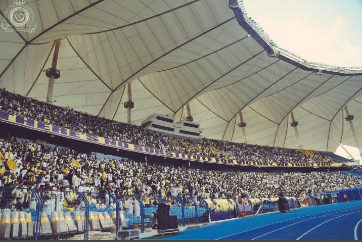 M28132401's tweet photo. ⚠️ || إلزام نادي #النصر بدفع غرامة مالية قدرها (120,000) ريال لقيام جماهير الفريق بإلقاء أكثر من (50) علبة ماء تجاه مضمار وأرض الملعب في مباراة فريقهم أمام الهلال https://t.co/KE8iqcrQt0