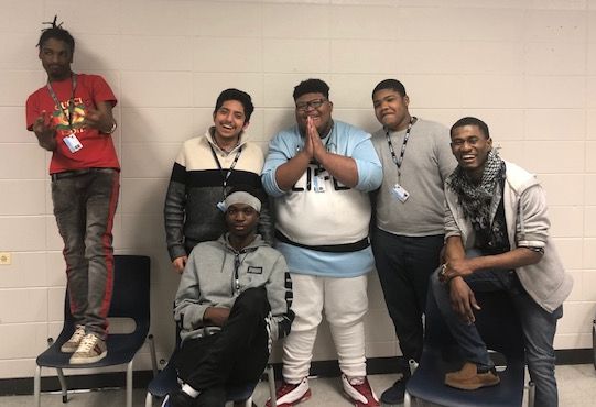 BeNobleBaker's tweet photo. Celebrating the 30 Days of the SAT! Every Monday Baker Juniors are getting pumped up for the SAT by celebrating their future with a Spirit Day. Last Monday was a dress down day. Our scholars are getting ready to be propelled into their future!
#SATgoals #Bakerpride #BeNobleBaker https://t.co/YSpbVNzoF4