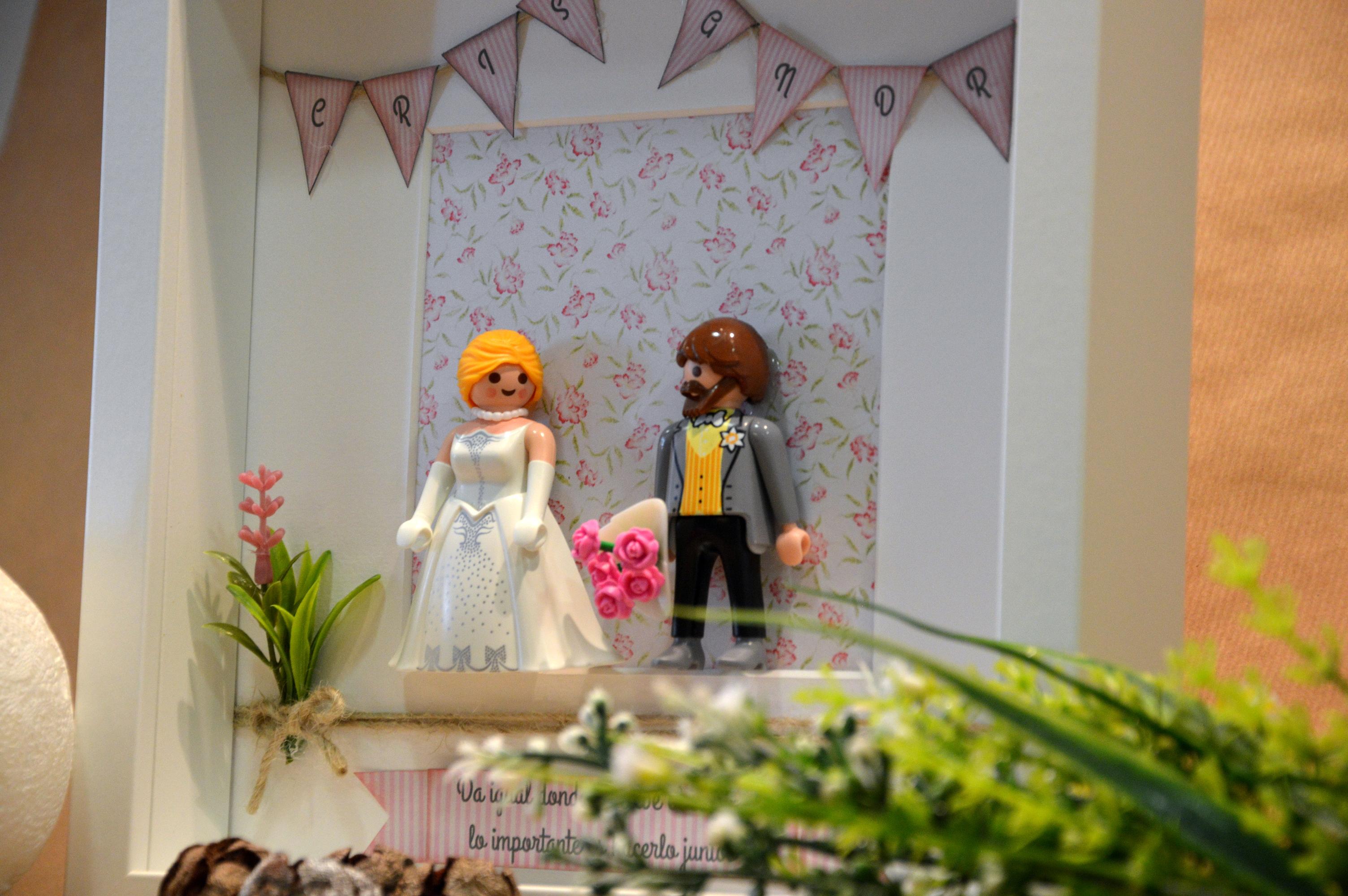 En un pais muylejano on X Cuadros de novios de playmobil para dar en tu boda a los siguientes en casarse o como regalo para los novios https t bpuswiogR7 https t 1uUZVukXkK X
